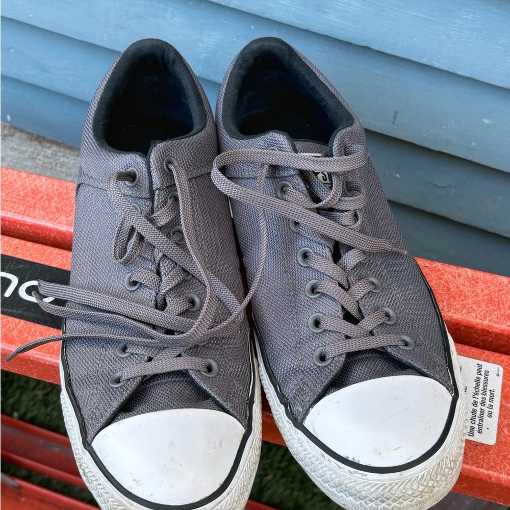 Converse Men's Gray Canvas Low-Top Sneakers